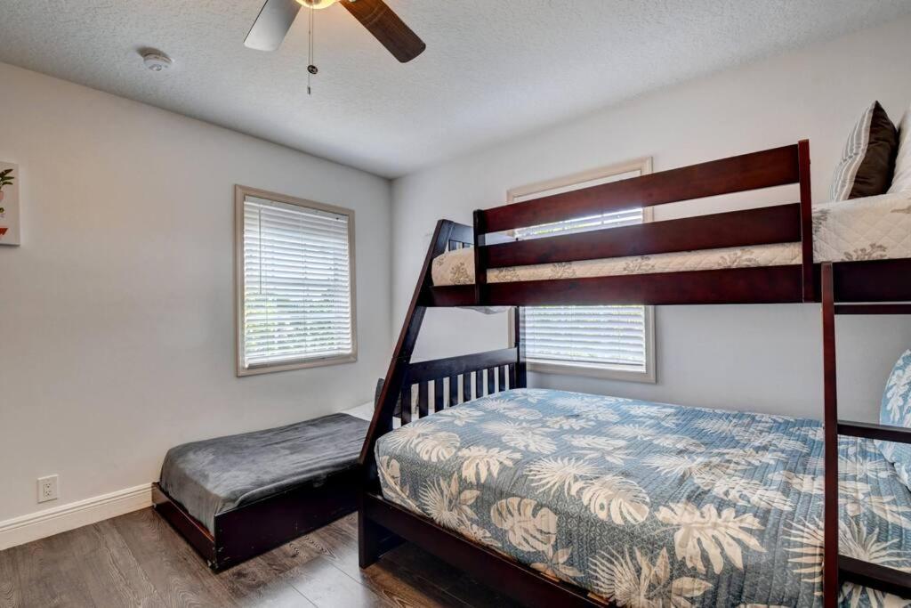 5 Bedroom Mansion With Pool And Non-Heated Jacuzzi Games In Boynton Beach Buitenkant foto