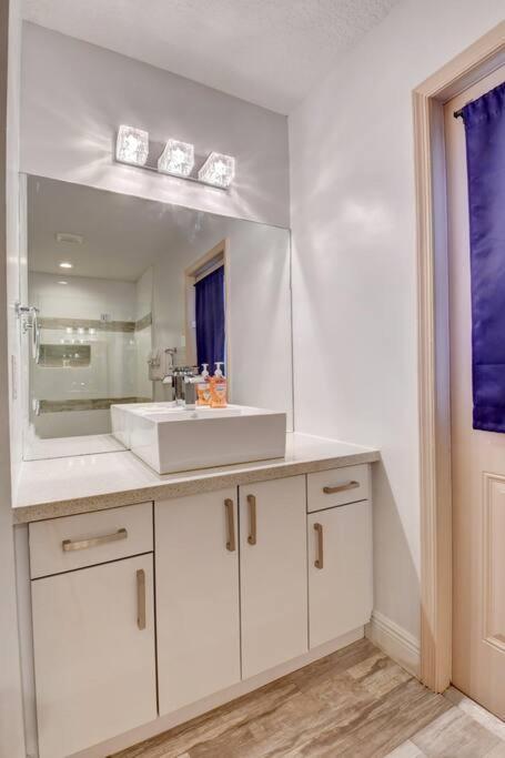 5 Bedroom Mansion With Pool And Non-Heated Jacuzzi Games In Boynton Beach Buitenkant foto