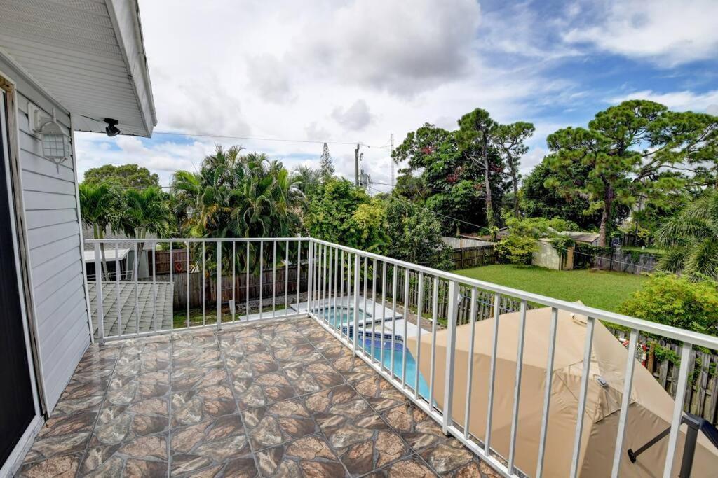 5 Bedroom Mansion With Pool And Non-Heated Jacuzzi Games In Boynton Beach Buitenkant foto