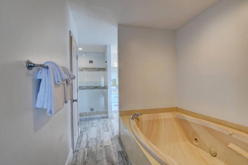5 Bedroom Mansion With Pool And Non-Heated Jacuzzi Games In Boynton Beach Buitenkant foto