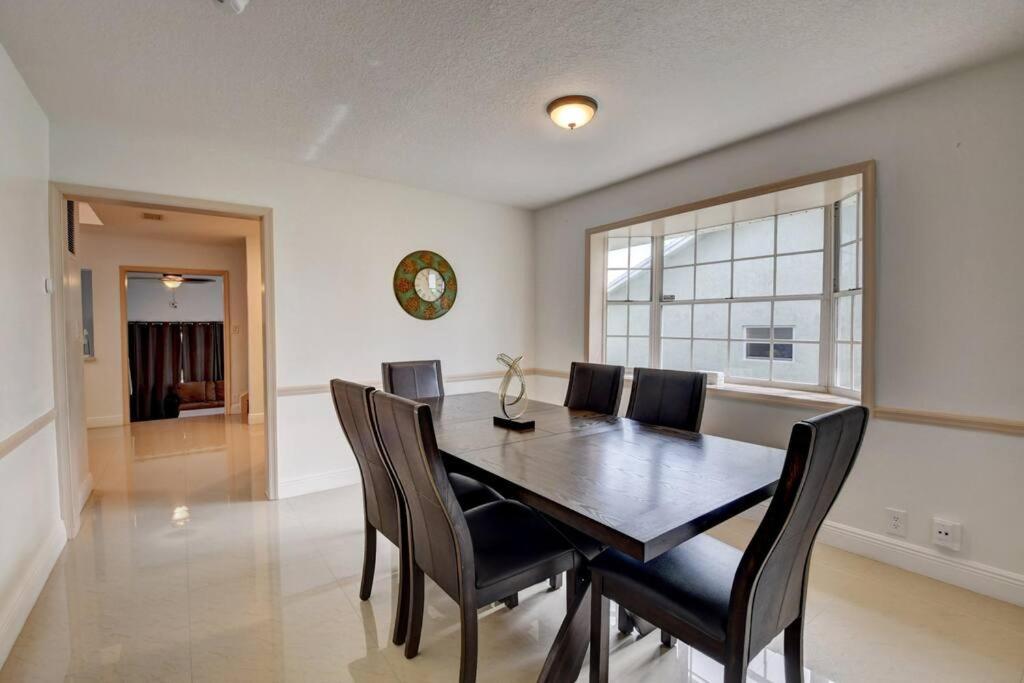 5 Bedroom Mansion With Pool And Non-Heated Jacuzzi Games In Boynton Beach Buitenkant foto