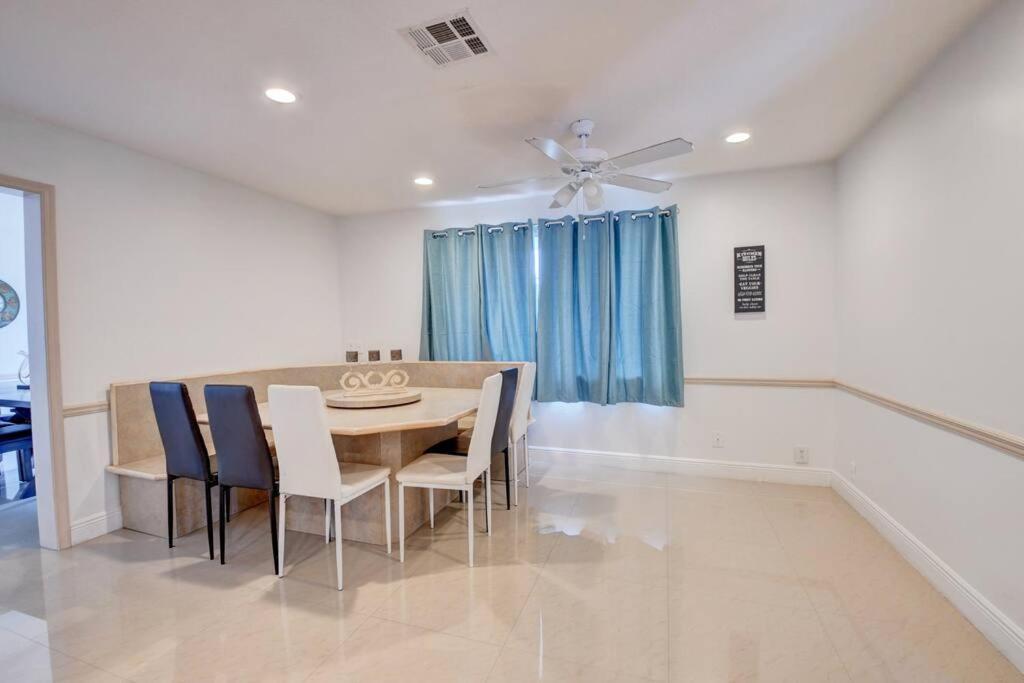 5 Bedroom Mansion With Pool And Non-Heated Jacuzzi Games In Boynton Beach Buitenkant foto